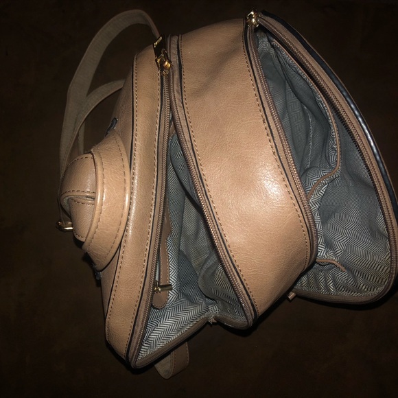Chic Beige Leather Backpack - Picture 1 of 4
